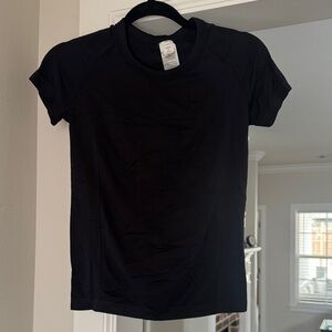 Old Navy Black Short Sleeve Tee